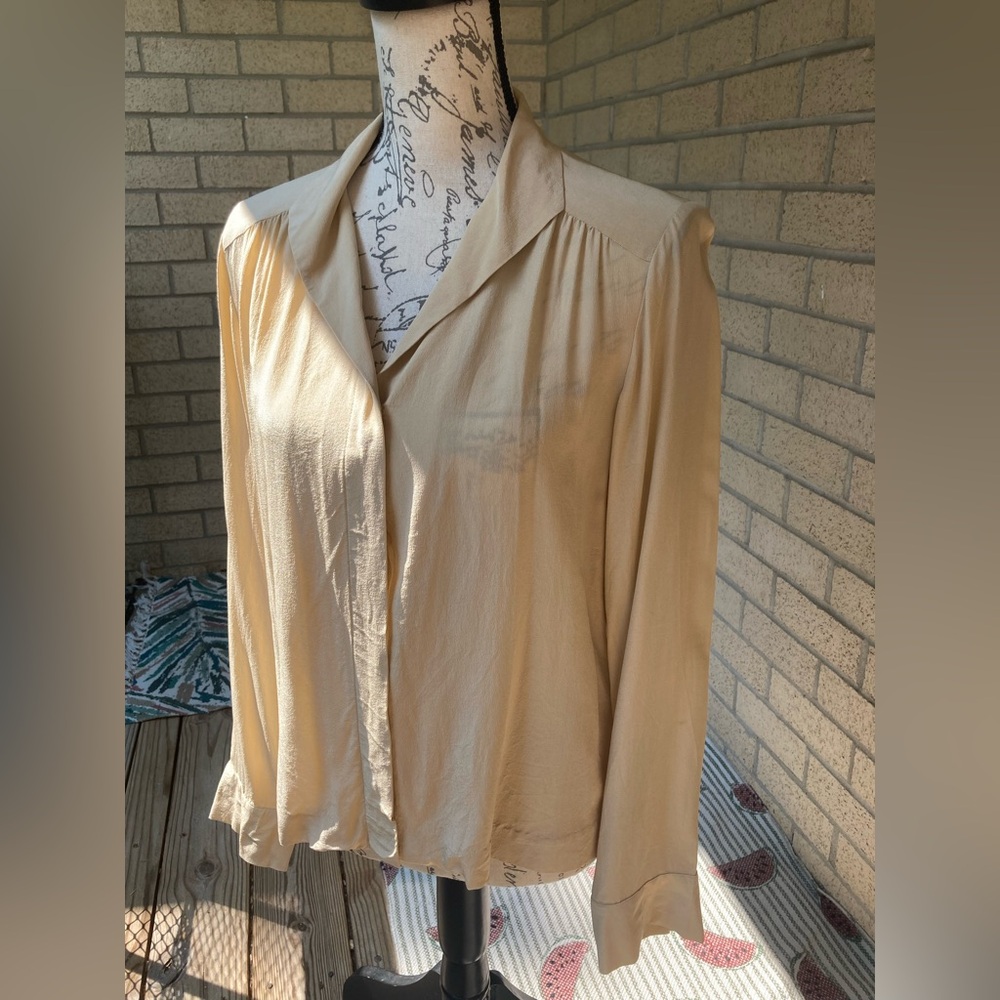 Talbots 100% Silk Tan Neutral Glitter Sparkle Knit Button Down Collared Blouse